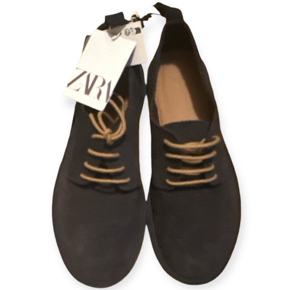 Boys New Suede Lace Up Shoes - Picture 2 of 4